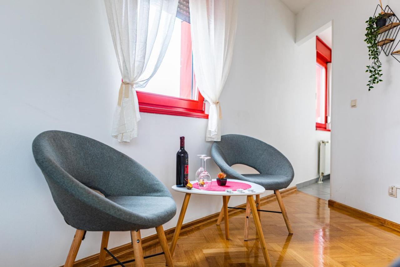 Flexible Selfcheckins 15 & 19 - Zagreb - Garage - Loggia - New - Apartments Repinc Buitenkant foto