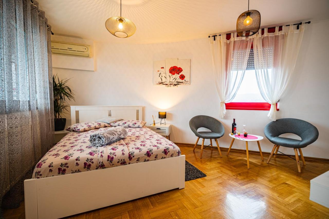 Flexible Selfcheckins 15 & 19 - Zagreb - Garage - Loggia - New - Apartments Repinc Buitenkant foto