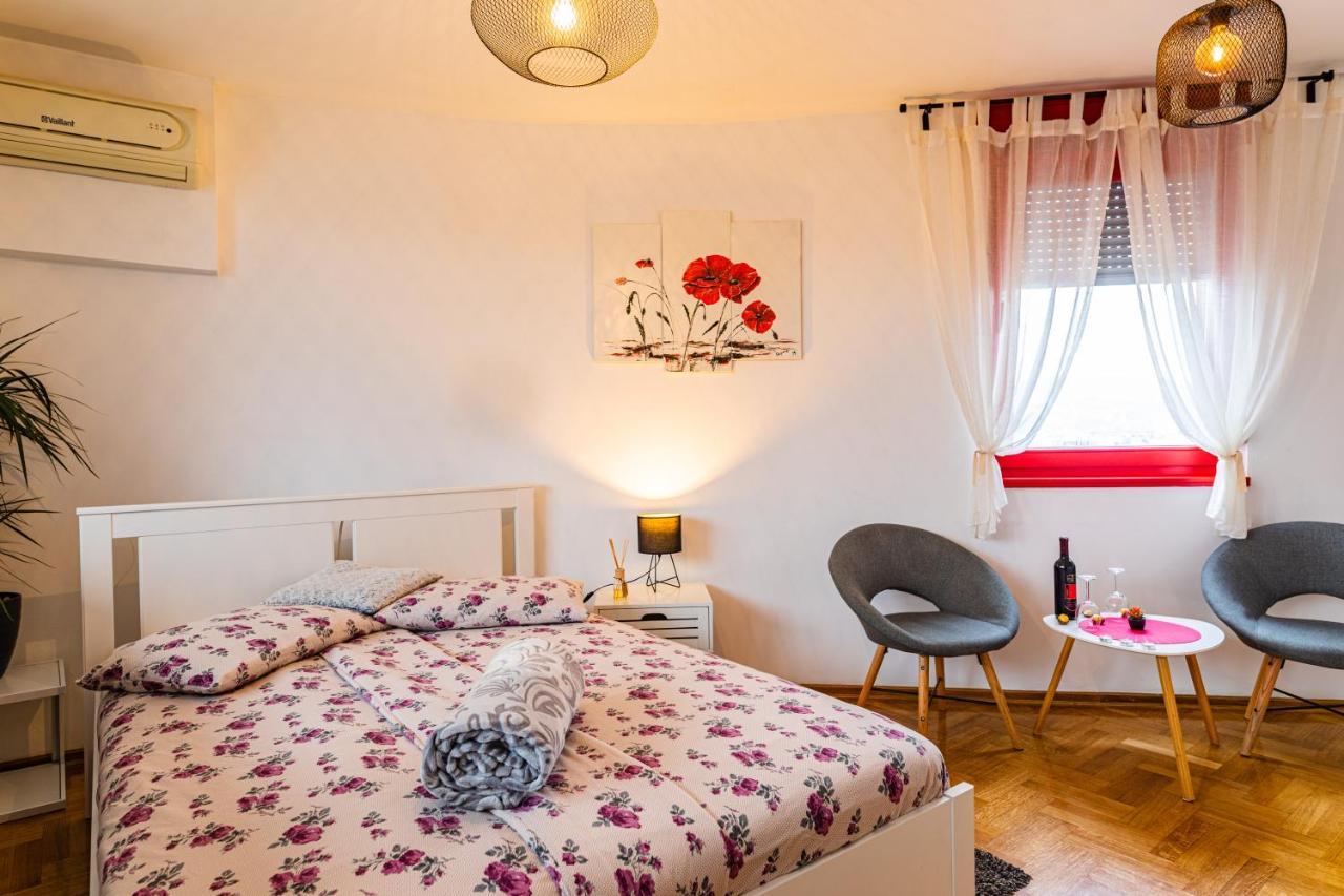 Flexible Selfcheckins 15 & 19 - Zagreb - Garage - Loggia - New - Apartments Repinc Buitenkant foto