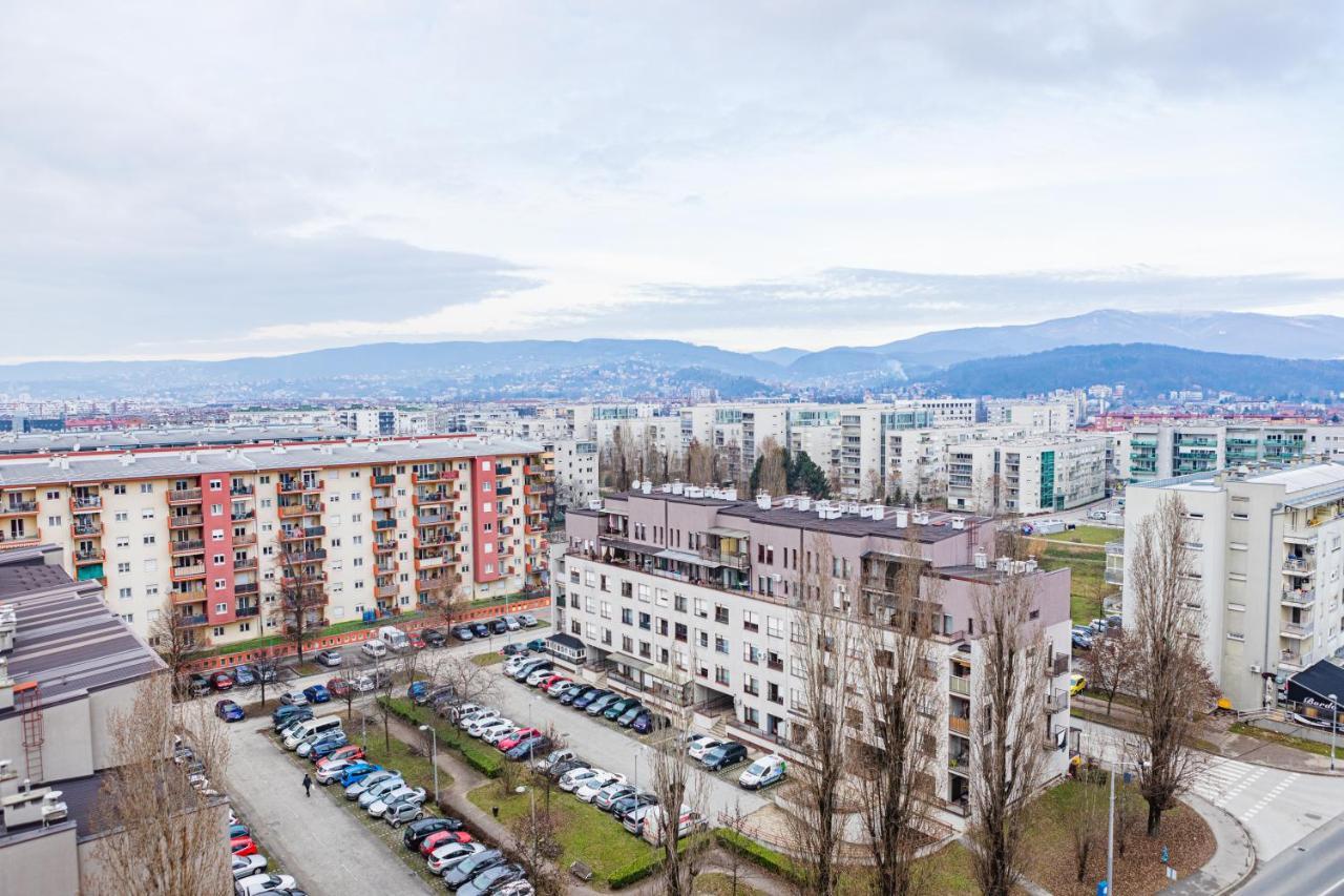 Flexible Selfcheckins 15 & 19 - Zagreb - Garage - Loggia - New - Apartments Repinc Buitenkant foto