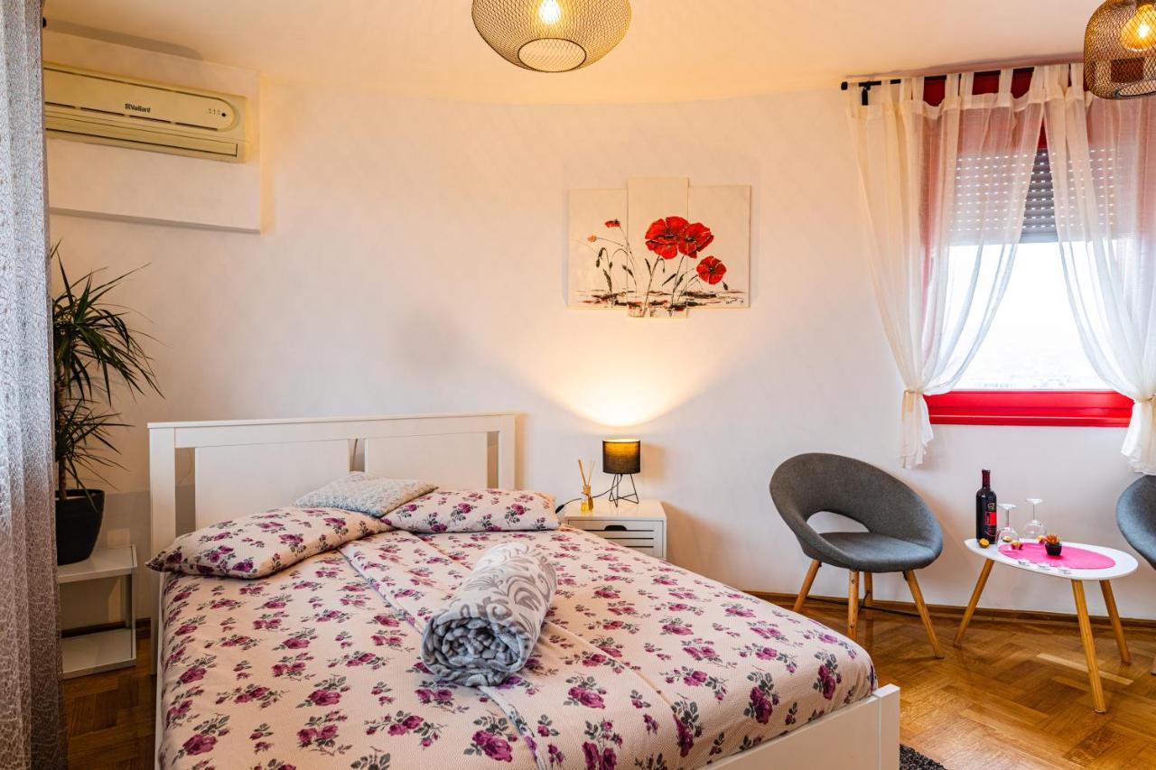 Flexible Selfcheckins 15 & 19 - Zagreb - Garage - Loggia - New - Apartments Repinc Buitenkant foto