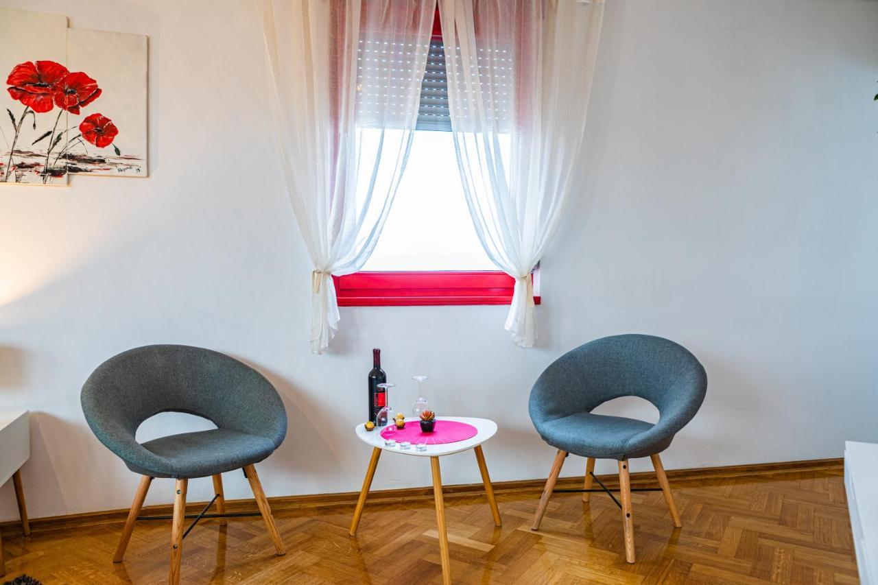 Flexible Selfcheckins 15 & 19 - Zagreb - Garage - Loggia - New - Apartments Repinc Buitenkant foto