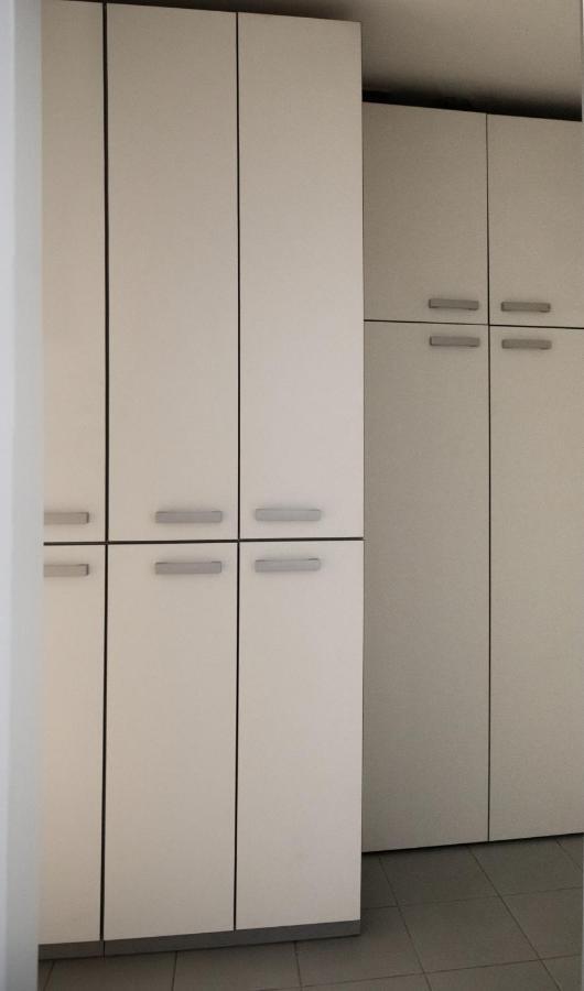 Flexible Selfcheckins 15 & 19 - Zagreb - Garage - Loggia - New - Apartments Repinc Buitenkant foto