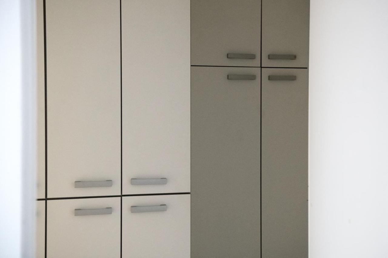 Flexible Selfcheckins 15 & 19 - Zagreb - Garage - Loggia - New - Apartments Repinc Buitenkant foto
